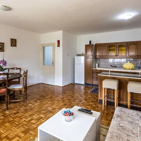 Avlija Garden Gem - Free Parking Apartament Sarajewo