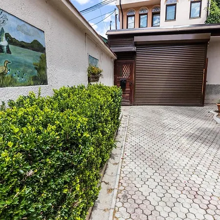 Daire Avlija Garden Gem - Free Parking Saraybosna