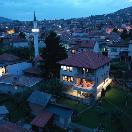 Apartment Avlija Garden Gem - Free Parking