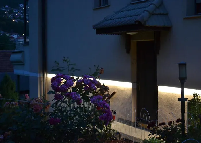 Avlija Garden Gem - Free Parking 公寓 塞拉耶佛